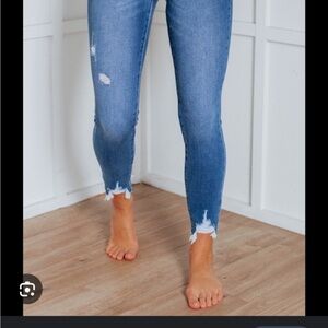 Alana KanCan NWT Skinny Distressed Ankle Jeans
